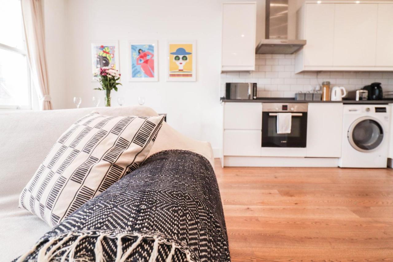 Modern & Spacious 1 Bedroom Clapham Junction Flat London Eksteriør billede