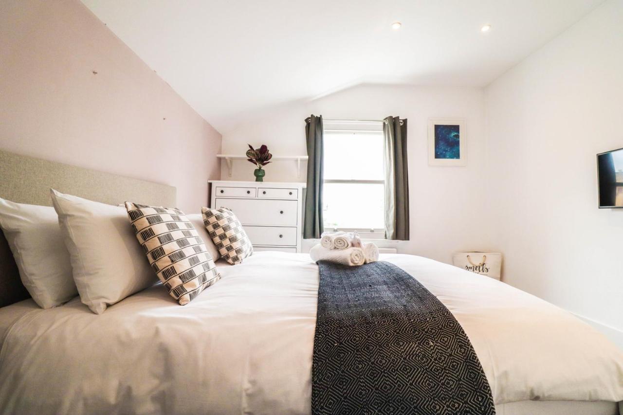 Modern & Spacious 1 Bedroom Clapham Junction Flat London Eksteriør billede